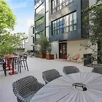 Mode Aparthotel