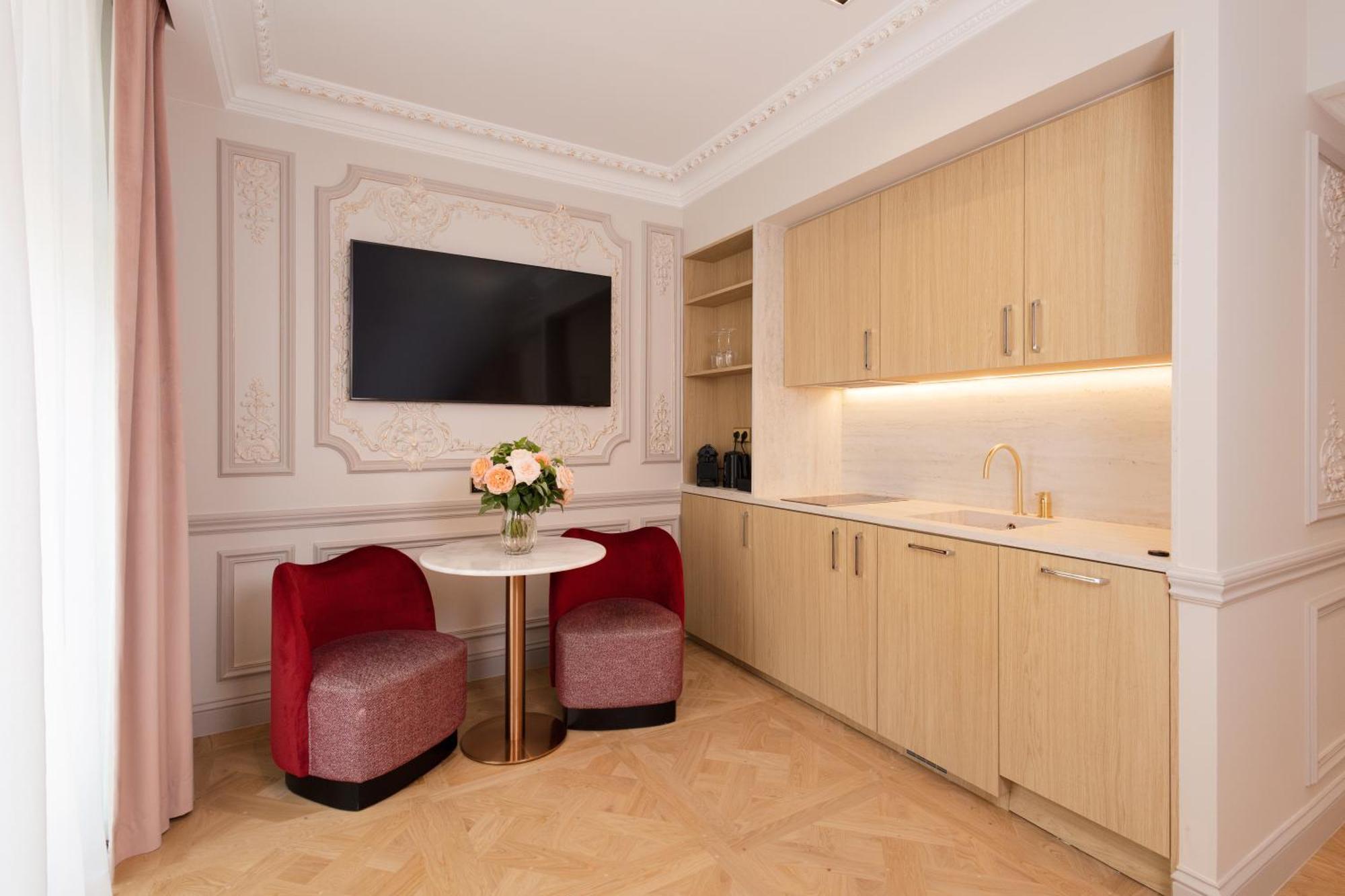 Aparthotel Mode 4*