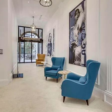 Mode Aparthotel